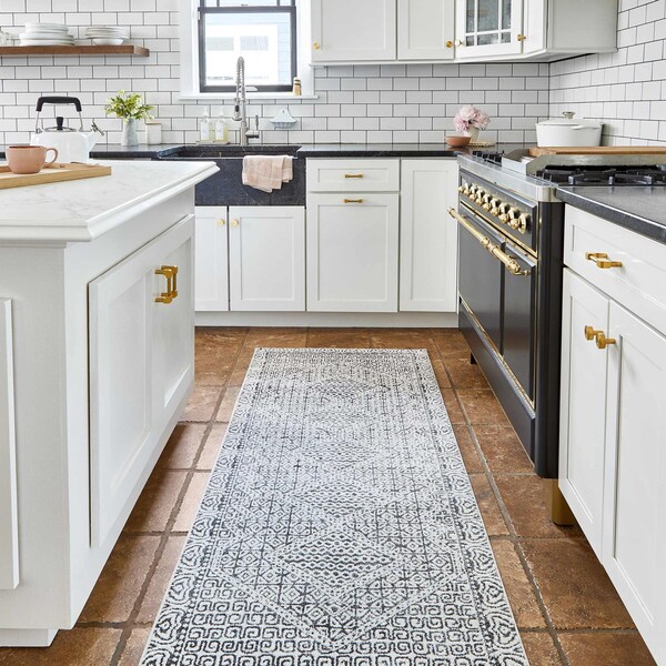 Nuloom Exie Transitional Moroccan Area Rug 2ft 6in x 6ft RZSP01A-2606 - main